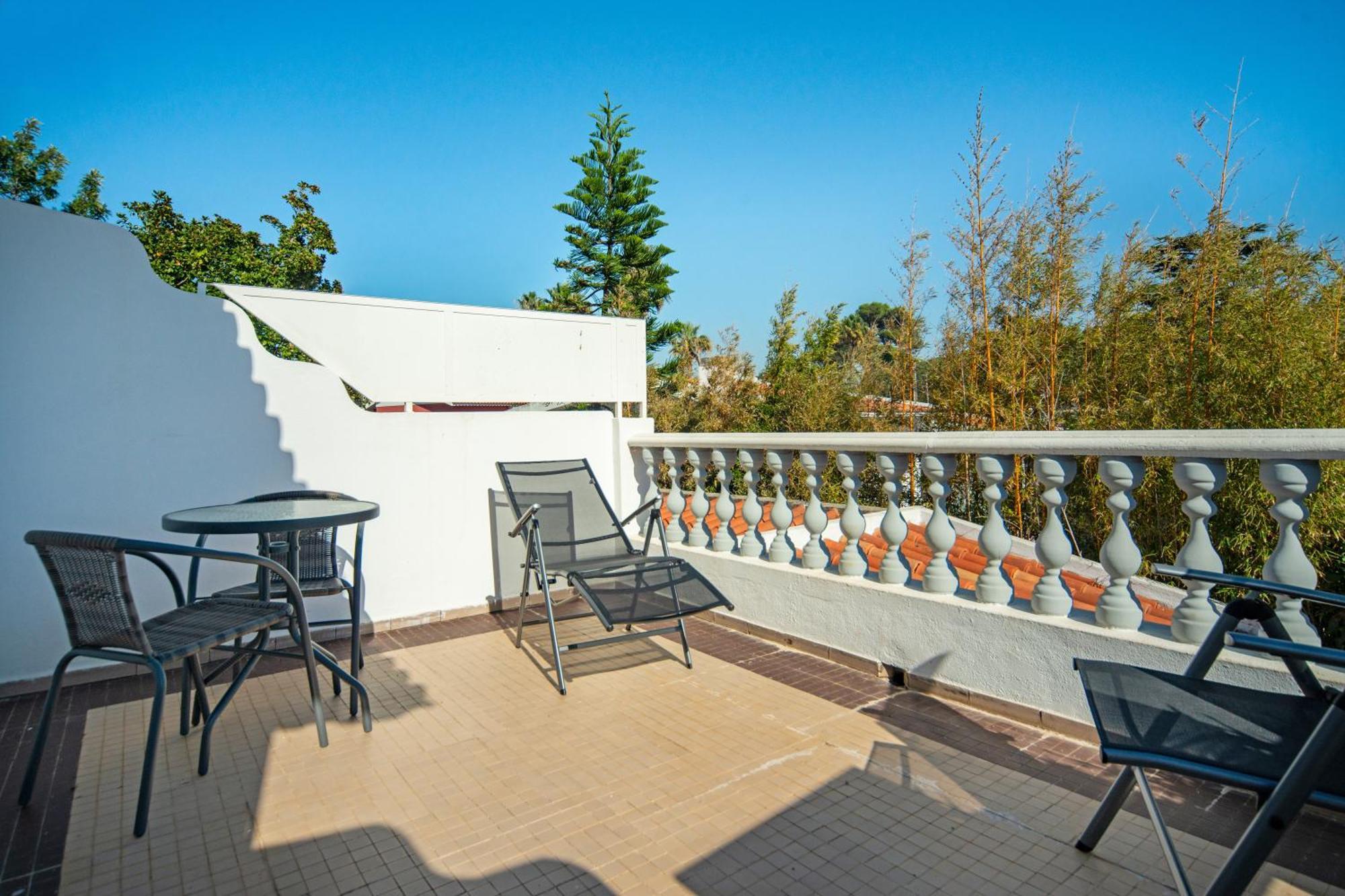4-Bedroom House In Cascais, Near Guincho Beach Экстерьер фото