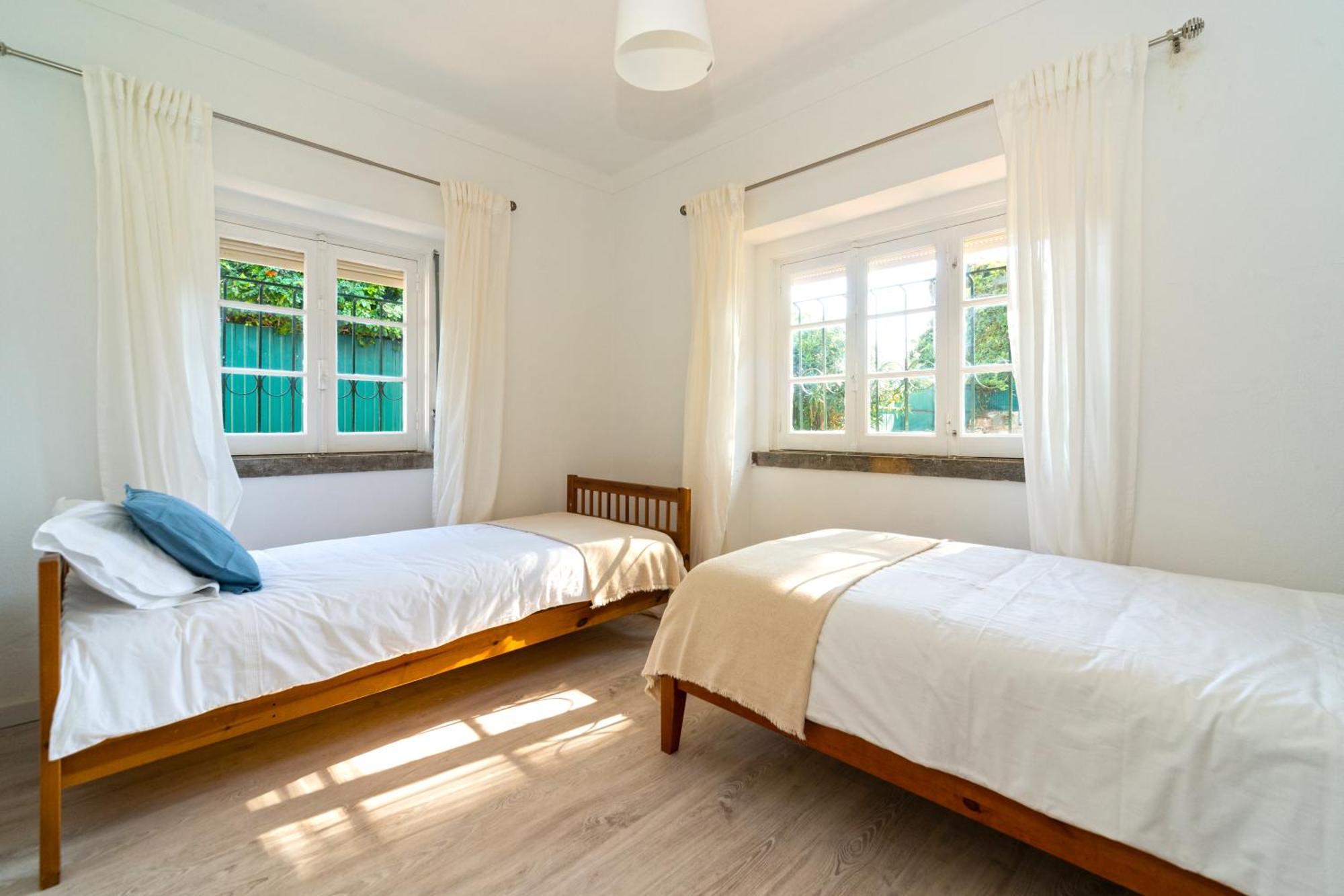 4-Bedroom House In Cascais, Near Guincho Beach Экстерьер фото